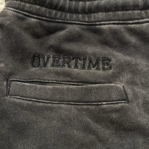 Overtime Tones Joggers Sweatpants In Heathered Black - Picture 2 of 2